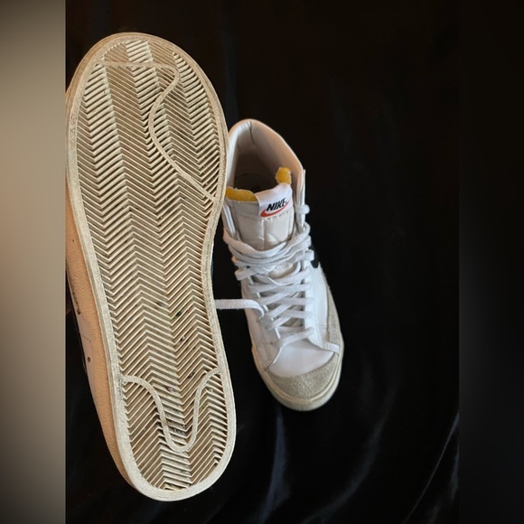 Nike Blazer Mid 77 Vintage White Black 2019 Size 9 - Picture 2 of 5